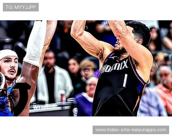 NBA布克三分线急停出手稳稳杀死比赛，关键时刻成就超级球星