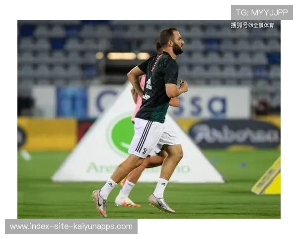 多特中路渗透后的补射：极高技术含量与进球精彩的全景观察